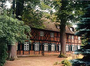 Forsthaus Waldhusen [Foto: Macziey]